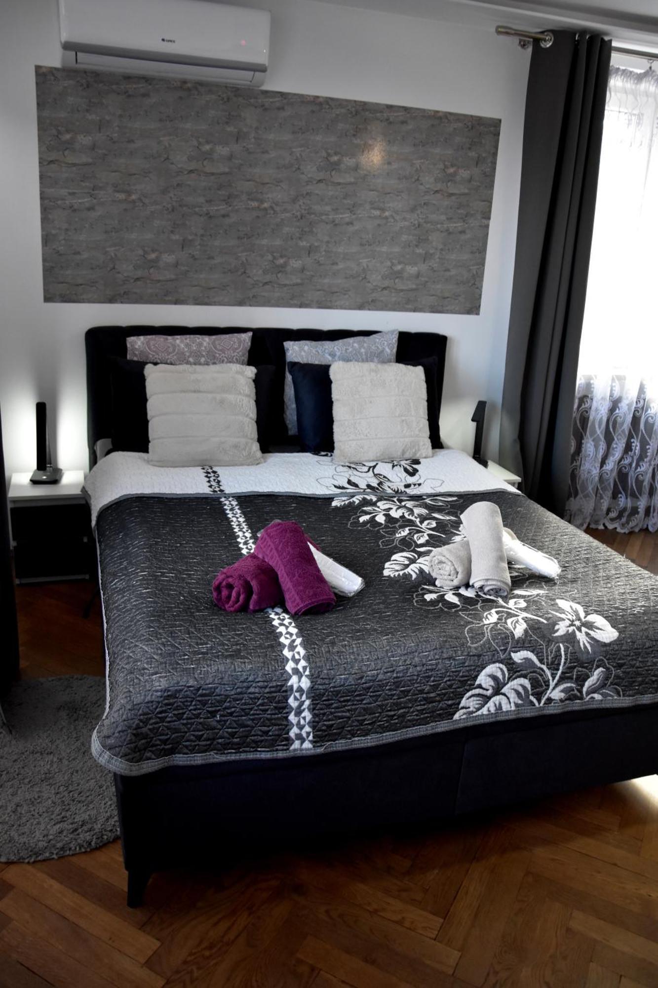 Apartament Night Premium Kraków Eksteriør billede